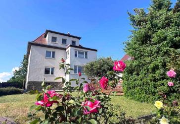 Solides Ein- Zweifamilienhaus in Oschatz mit sehr schönem Grundstück