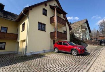 RUHIGE LAGE! 2-Raum-Wohnung mit Balkon