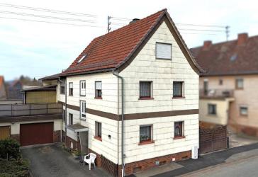 großzügiges Wohnhaus in Battenberg-Berghofen
