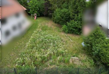 Unbebautes Grundstück in ruhiger Lage nahe dem Wald