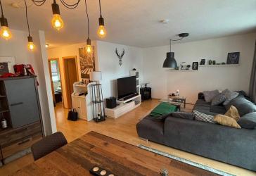 Moderne 2-Zimmer-Wohnung mit Westbalkon, Stellplatz & Keller in ruhiger Wohnlage in Waiblingen