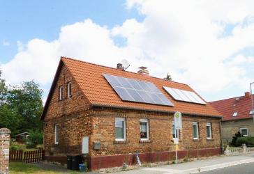 Klinker, Garten, Werkstattglück: Ein Zuhause für Nestbauer und Macher