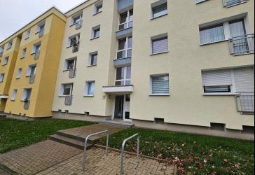 Gelegenheit: interessante 3-Zimmer-Wohnung mit Terrasse und Garten
