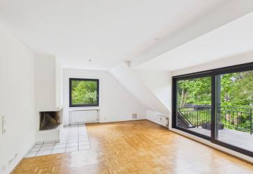 Lichtdurchflutete Dachgeschoss-Maisonettewohnung in einer ruhigen Anliegerstraße in Köln-Junkersdorf