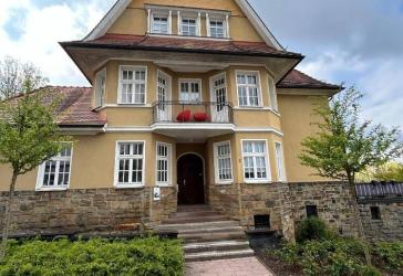 Großzügige und helle 5-Zimmer-Wohnung in Stadtvilla in Hünfeld