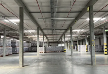 Verwirklichen Sie Ihren Logistiktraum im Herzen von Zossen - Logistikhalle/Bürofläche ab sofort