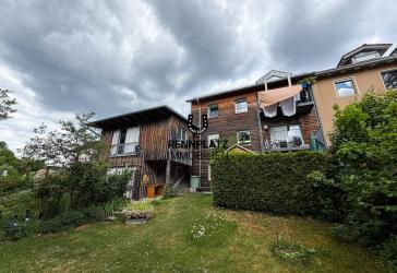 Gepflegtes MFH mit 4 Wohnungen in ruhiger Lage von Regensburg.