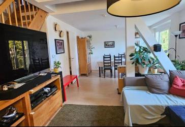 Helle Dachgeschosswohnung im Inneren Westen von Regensburg zu vermieten