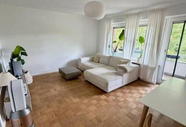 Renovierte 2,5-Zimmer Wohnung mit Balkon