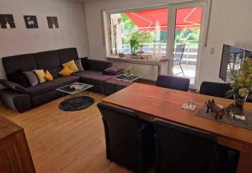 Provisionsfreie möblierte Erdgeschosswohnung in Willingen-Usseln mit Terrasse, Skihangblick und Stellplatz