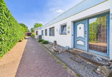 Bungalow - Wohnen auf einer Ebene am Misburger Wald & Blauen See