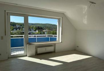 WBS zwingend erforderlich! 3 Zimmer Wohnung mit Balkon und Stellplatz