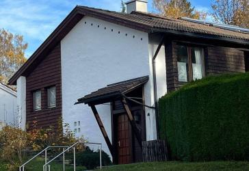 Einfamilienhaus in sehr guter Wohnlage gepflegt & bezugsbereit