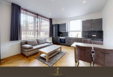 Bremen - Hauptbahnhof . schöne 2-Zimmer Wohnung mit Loggia & Einbauküche