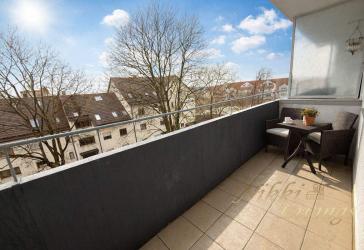 Gepflegte 3-Zimmer-Wohnung mit Balkon in Königsbrunn