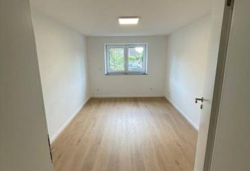 3-Zimmerwohnung nach Kernsanierung mit Garten von Höchberg