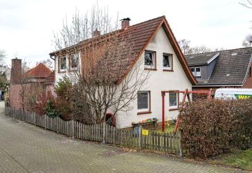 Für Kapitalanleger: Langfristig vermietetes Einfamilienhaus in ruhiger Wohnlage