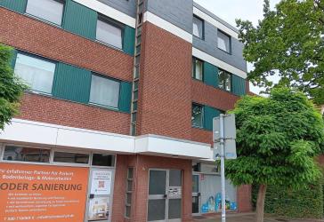 2,5 Zimmer Wohnung mit circa 80m² in zentraler Lage in Wedel mit großem Südbalkon