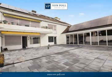 Großzügiges Einfamilienhaus mit Schwimmhalle und sonnigem Hof