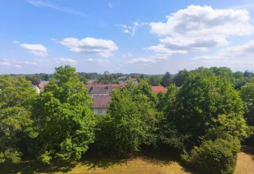 Grandioser Weitblick - 2-Zimmer-Wohnung mit Balkon und Aufzug in Burghausen