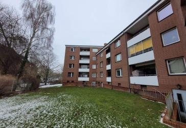 Travemünde: Freie, großzügige 4 Zimmerwohnung nach Totalrenovierung