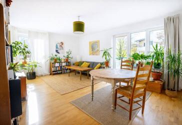 AIGNER - Erbpacht: gemütliche und helle 2-Zi. Wohnung mit Westbalkon in ruhiger Lage