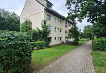 4 Zimmer Wohnung mit Balkon und kleinem Garten im Erdgeschoss