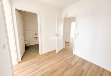 antaris Immobilien GmbH **Traumwohnung im 3. OG - Viel Platz, perfekter Schnitt, zwei Bäder**