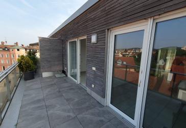 Barrierefreie 3-Zimmer-Wohnung mit Dachterrasse - Ärzte, Apotheke und Tagespflege im Haus