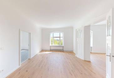 Hochwertig sanierte 2-Zimmer-Wohnung zentral in Oranienburg mit Einbauküche
