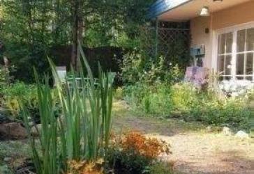 VERTRÄUMTER BUNGALOW IN ZERNIEN !