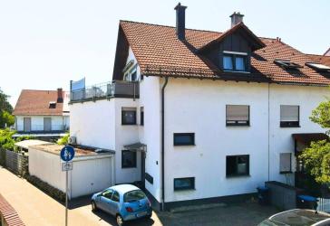 ** Investition mit Zukunft - gepflegtes 3-4 Familienhaus in ruhiger Lage **