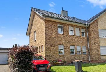 Geilenkirchen: Modernisierter Einfamilientraum mit Garten, Garage - in begehrter, zentrumsnaher Lage