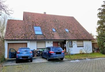 Große, ruhige gelegene 3-Zimmer Wohnung mit tollem Garten