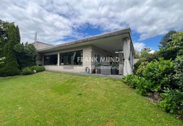 41189 MG-Wickrath: Geräumige 5-Zimmer-Wohnung mit Garten im Zweifamilienhaus