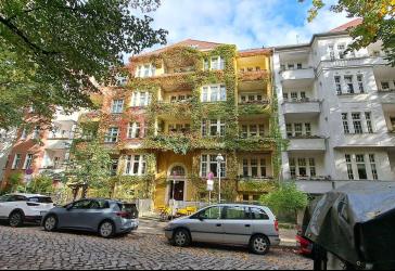 Solide vermietete 2-Zimmer-Erdgeschoss-Altbauwohnung mit Perspektive zur späteren Eigennutzung