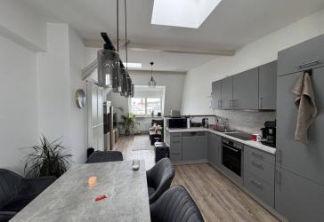 Moderne 3-Zi Wohnung (erst 2017 ausgebaut) - zwischen Uni und Innenstadt
