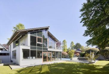 Lichtdurchflutetes Einfamilienhaus in Müngersdorf