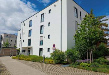 Modernes Wohnen im Erdgeschoss - 2 Zimmer, Terrasse & Garten