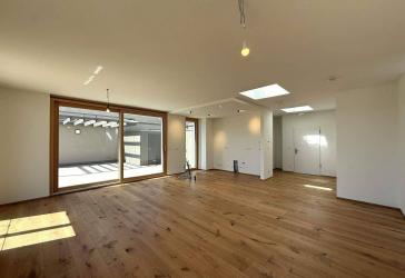 Neubau 4,5 Zi.-Penthouse-Wohnung mit Dachterrasse - Ulm/Eselsberg