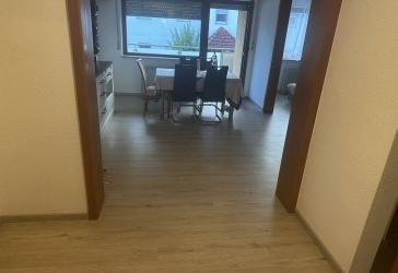Schöne 3,5-Zimmer-Wohnung mit Balkon im Stadtteil Roßfeld