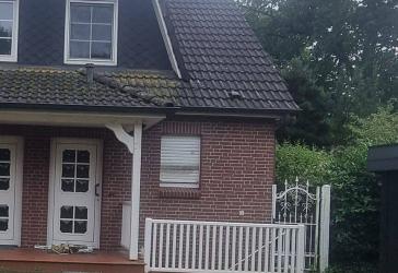 Charmante 3-Zim Doppelhaushälfte mit Garten, Terrasse & Carport