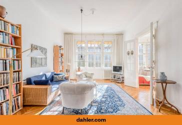 Exklusive Altbauwohnung am Rüdesheimer Platz mit Südterrasse