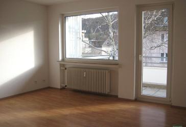 Schöne 3- Zimmer-Wohnung mit Balkon