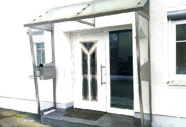 Zweifamilienhaus mit Potential direkt in Wallersdorf