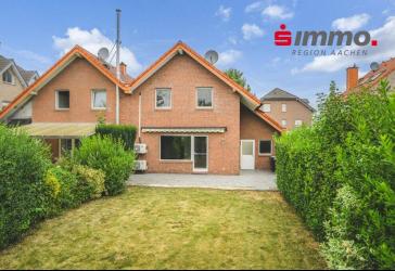 Geilenkirchen-Bauchem, Doppelhaushälfte mit großer Garage und schönem Garten in beliebter Wohnlage