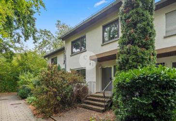 Charmantes Reihenmittelhaus in begehrter Lage in Merzhausen mit privatem Erbbaugeber