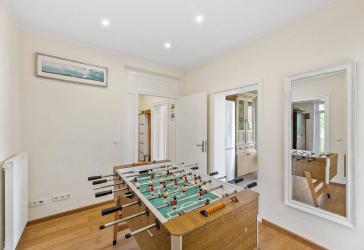 4-Zimmer Altbauwohnung in Top-Zustand