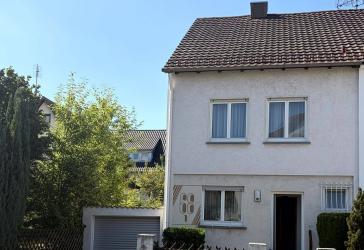 Doppelhaushälfte mit Garage - Ihr Familiendomizil