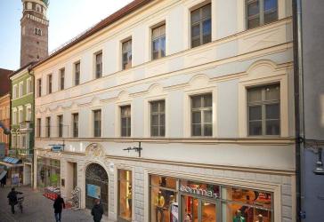 Wunderschöne Büro-/Praxisfläche in denkmalgeschütztem Geschäftshaus in der Fußgängerzone mit Parkplätzen